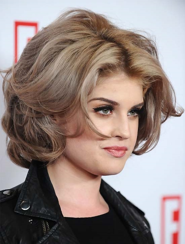 Wavy Curly Short Haircut for Chubby Face