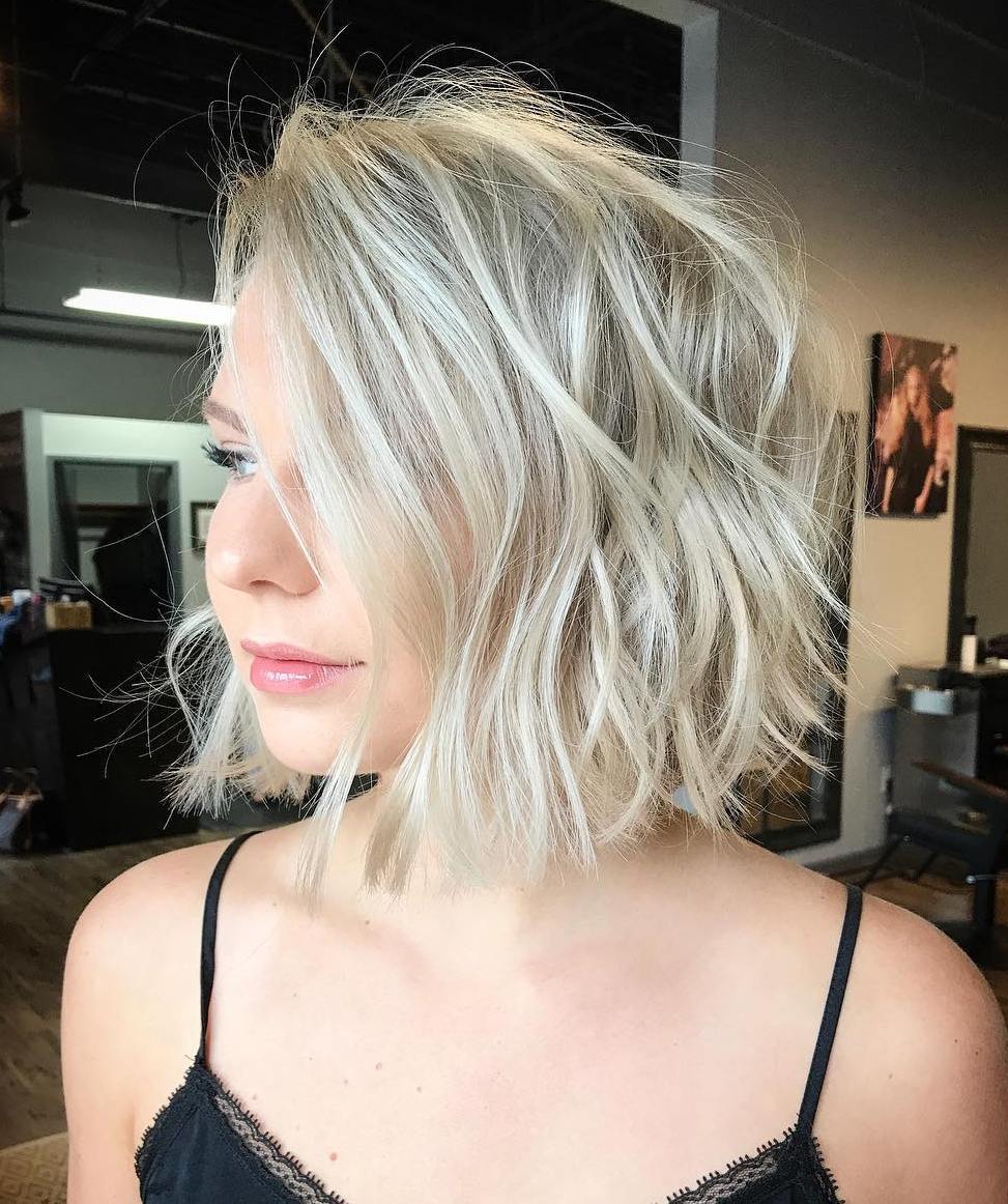 Wavy Short Hairstyle for Chubby Face