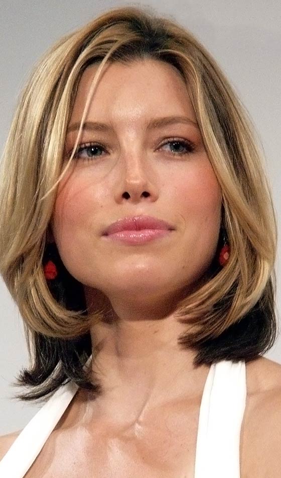 Choppy Medium Hairstyles for Oval Face Shape