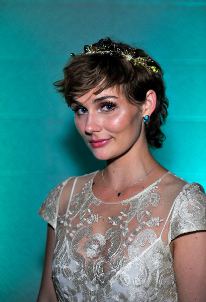 Clare Bowen Cute Hair
