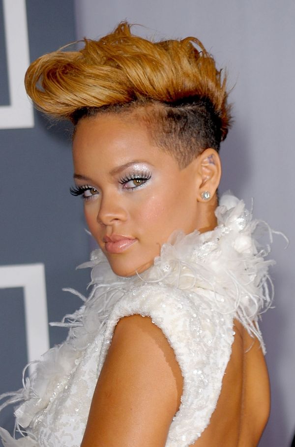 Flirty Wavy Gelled Hair