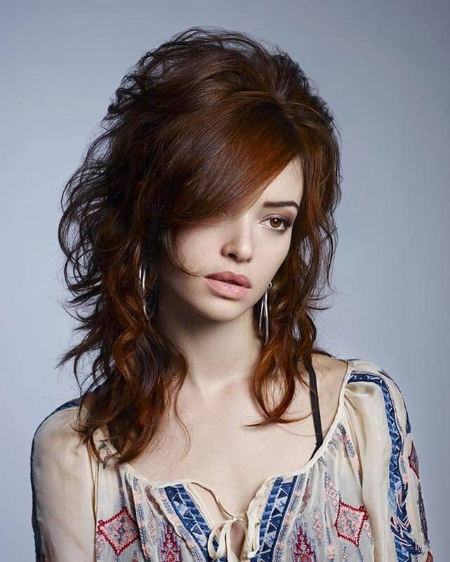 Messy Vintage Hairstyle
