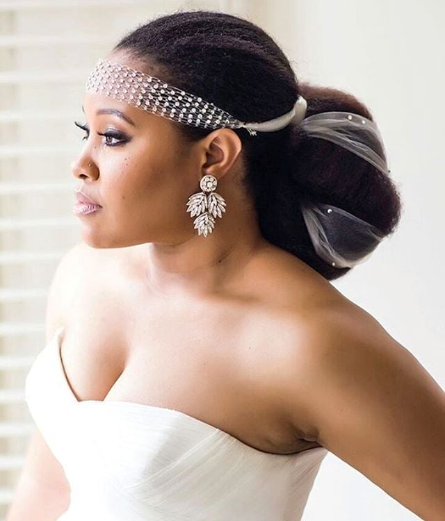 Natural Bun with Short Veil