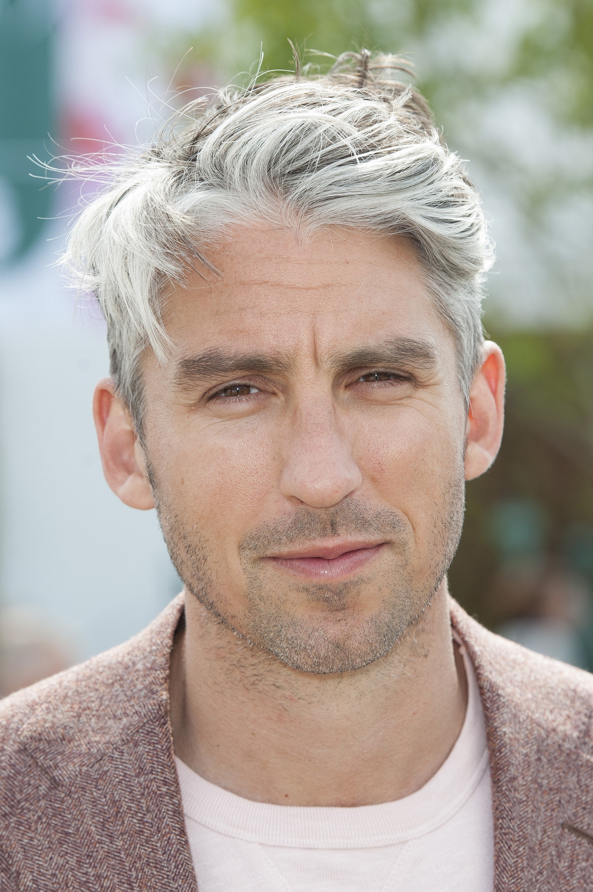 Short Trendy Grey Hairstyle