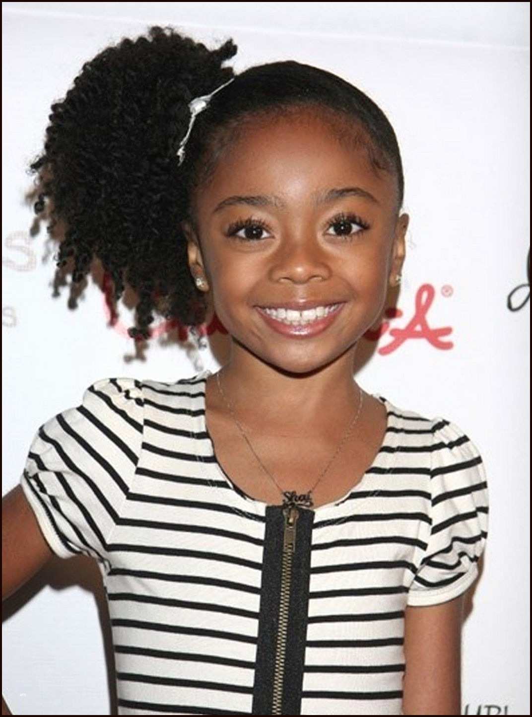Side Ponytail with Spiral Curly Hair Strands and Tightly Done Hair