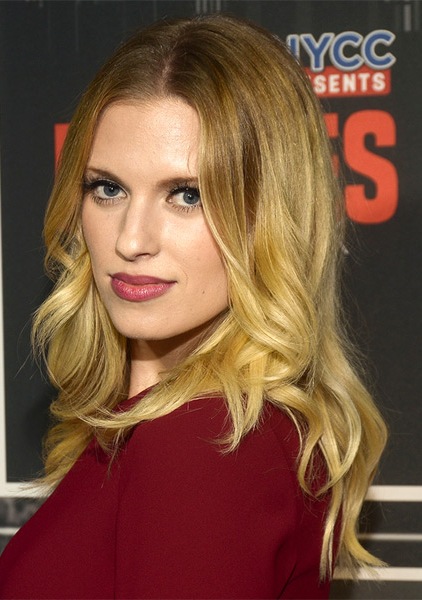 Barbara Dunkelman Long Wavy Hairstyle