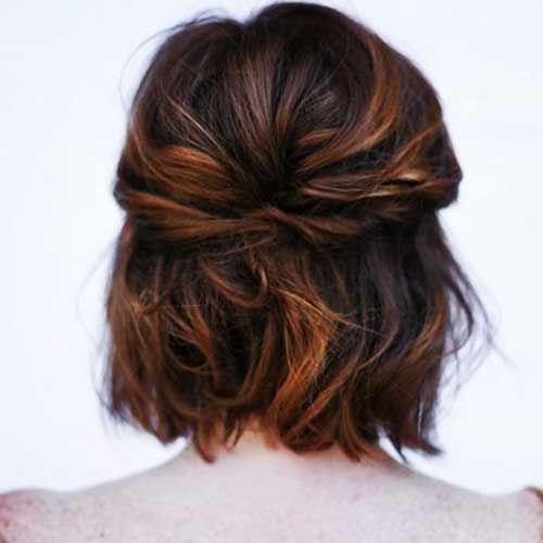 Cute Easy Short Wavy Hairdo Back View