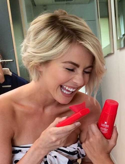 Cute Easy Short Wavy Hairdo
