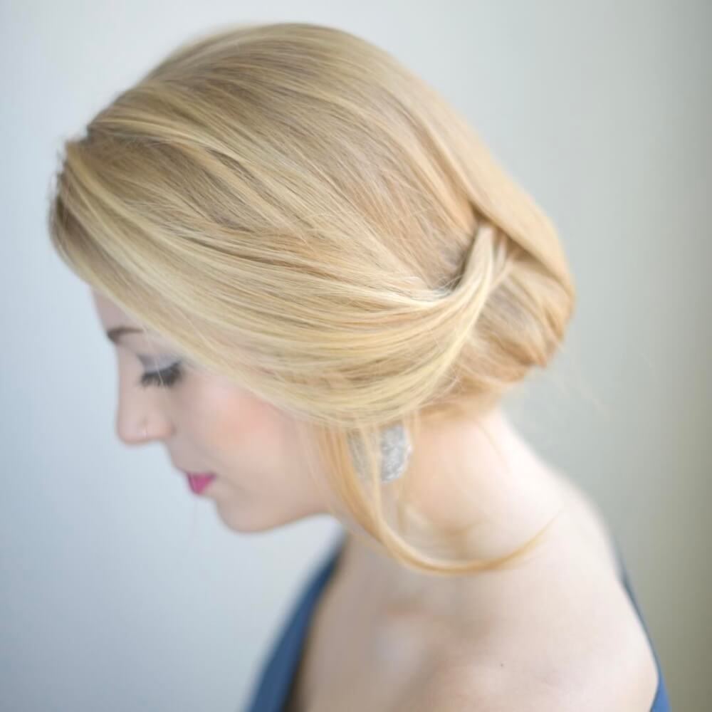 Light Shinion Chignon Hairstyle