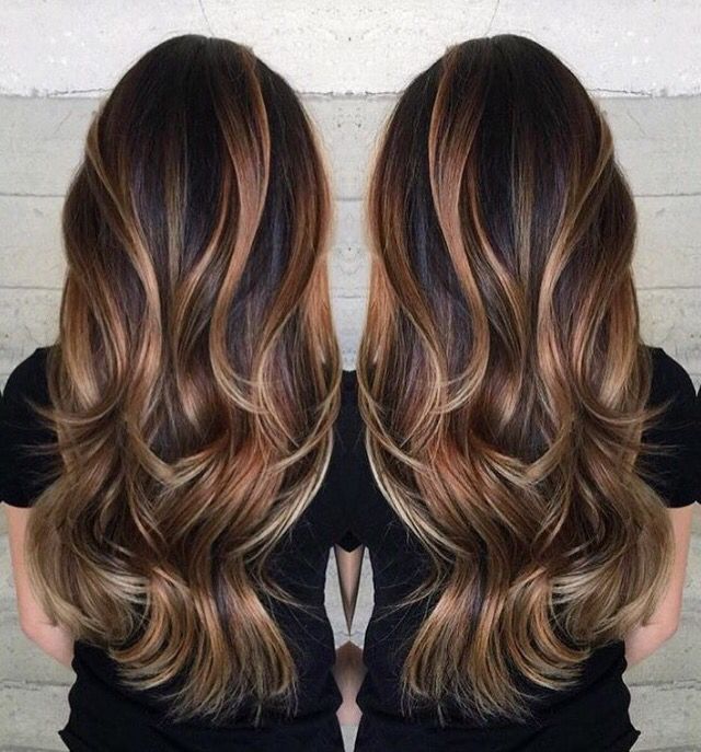 Long stunning hairstyle with curvy ends