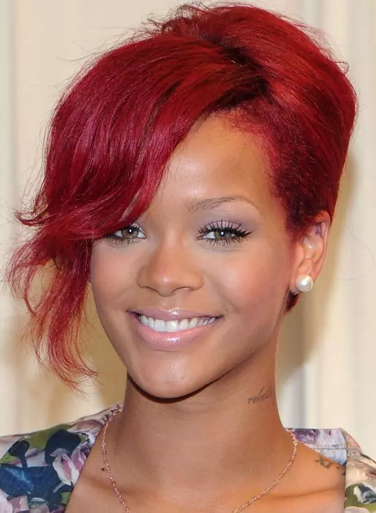 Messy thick Rouge Bangs