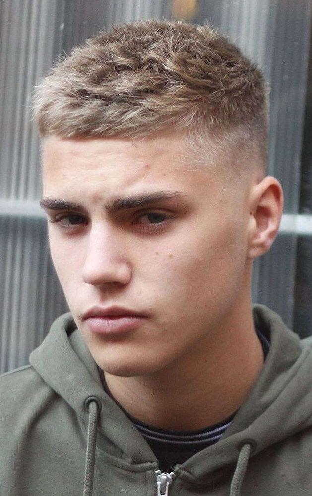Mid Fade Cut