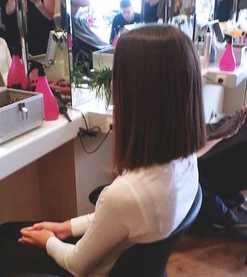 Short Straight Haircuts 10