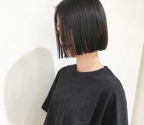 Short Straight Haircuts 8