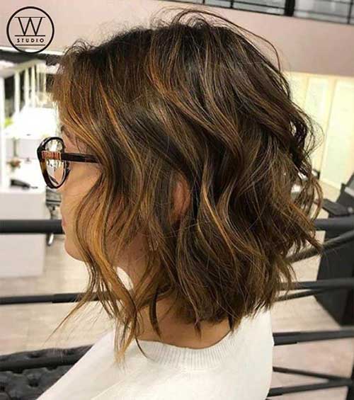 Short Wavy Bob Haircut