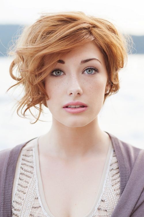 Short hair to enhance your looks