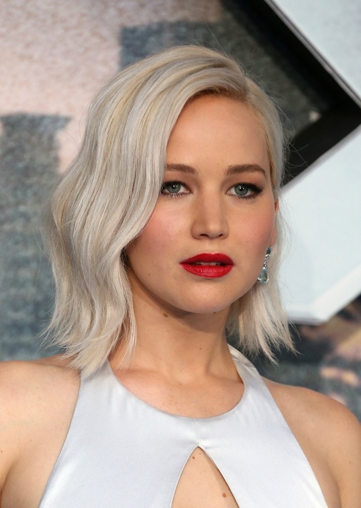 Short haircut with a celebrity look
