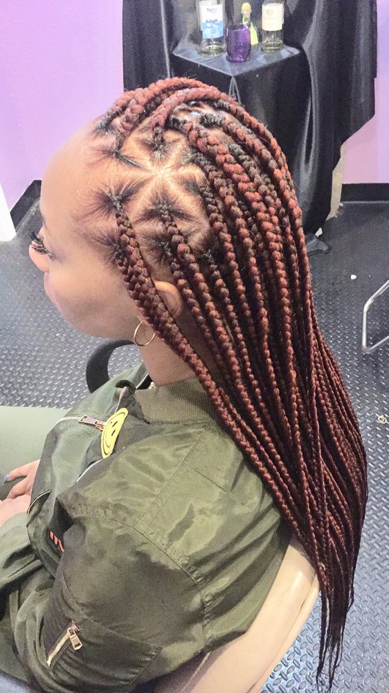 Star Designed Knotless Reddish Braid Hairstyle