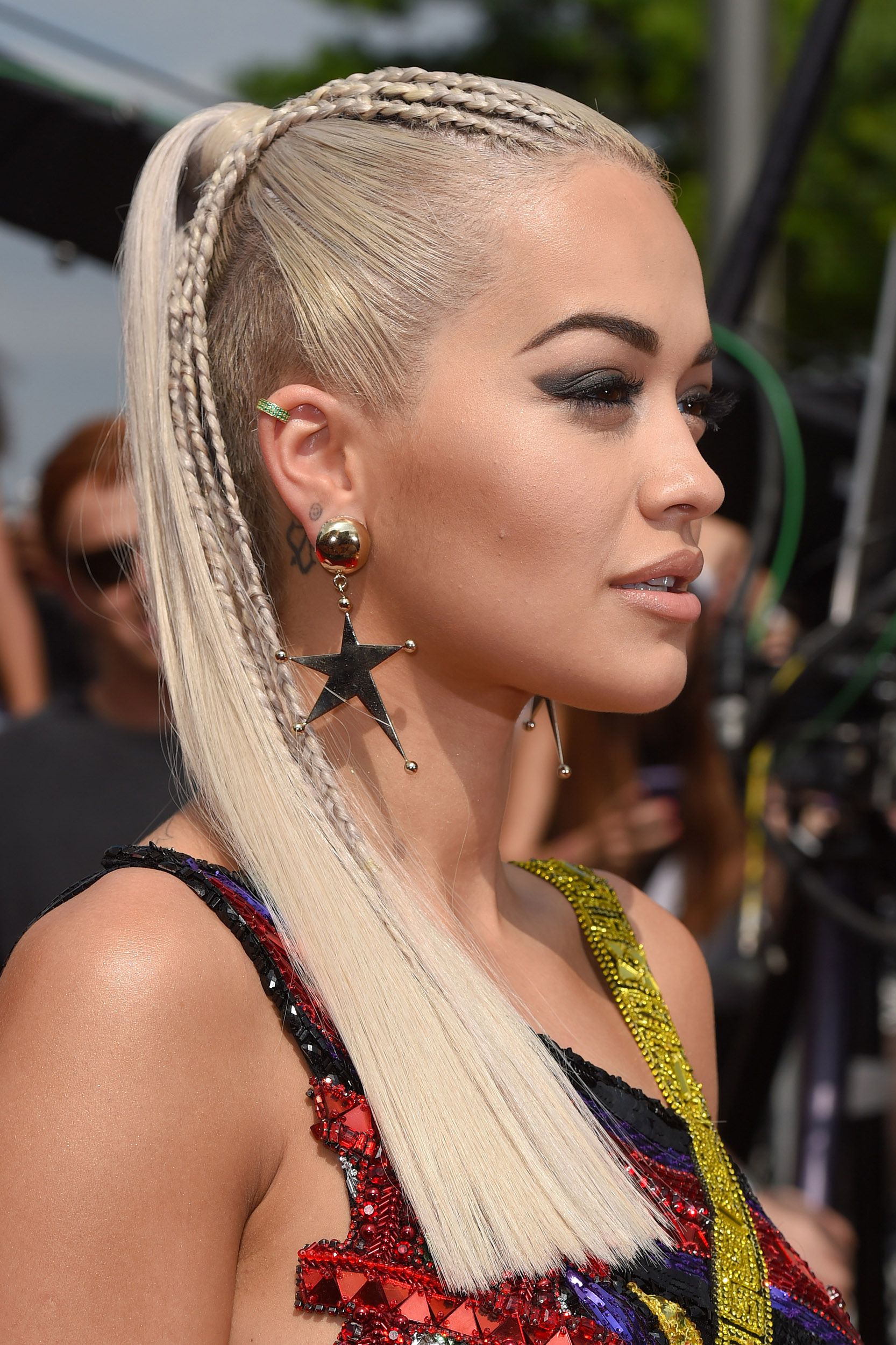 Stylish Front Braid Pony Hairstyle