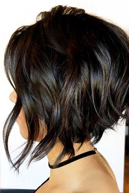 BRUNETTE SIDE VIEW