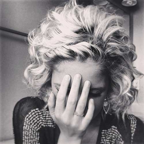 Blonde Curly Bob Style