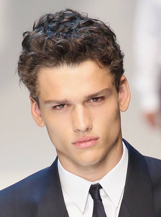 Short and Classic Curly Hairstyle