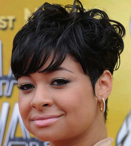 Very Charming and Attractive Wavy Pixie Cut