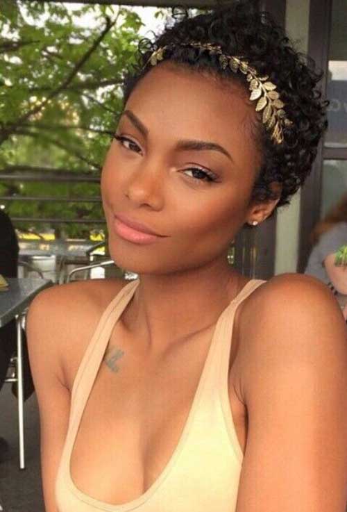 Curly Natural Short Hair with Accessory