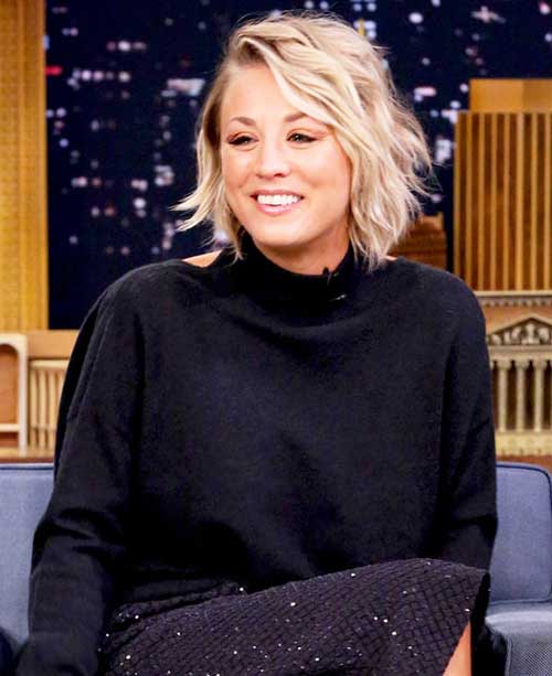 Kaley Cuoco Wavy Short Hair