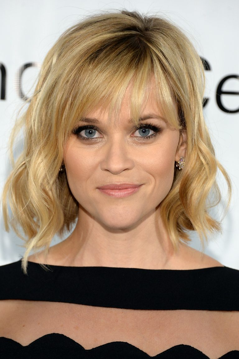 Layered and Finely Textured Short Haircut