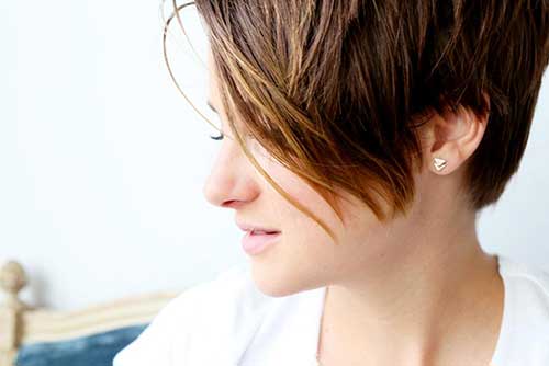 Shailene Woodley’s Elegant Short Hair