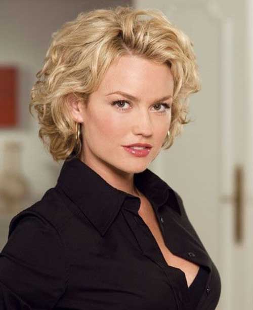 Short Blonde Wavy Bob