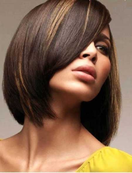 Short Brown Bob Blonde Highlights