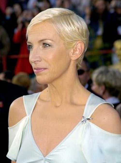 Short side Swept Blonde Colored Bob Hairdo