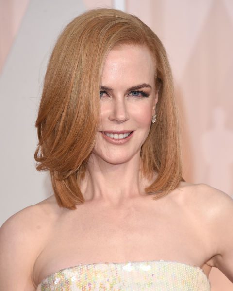 Side Parted Blonde Wavy Lob