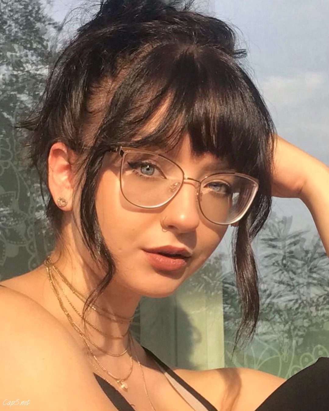 Brown Hair With Fringe Bangs