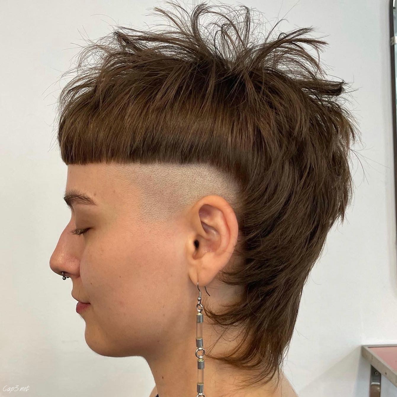 Brown Mullet Cut