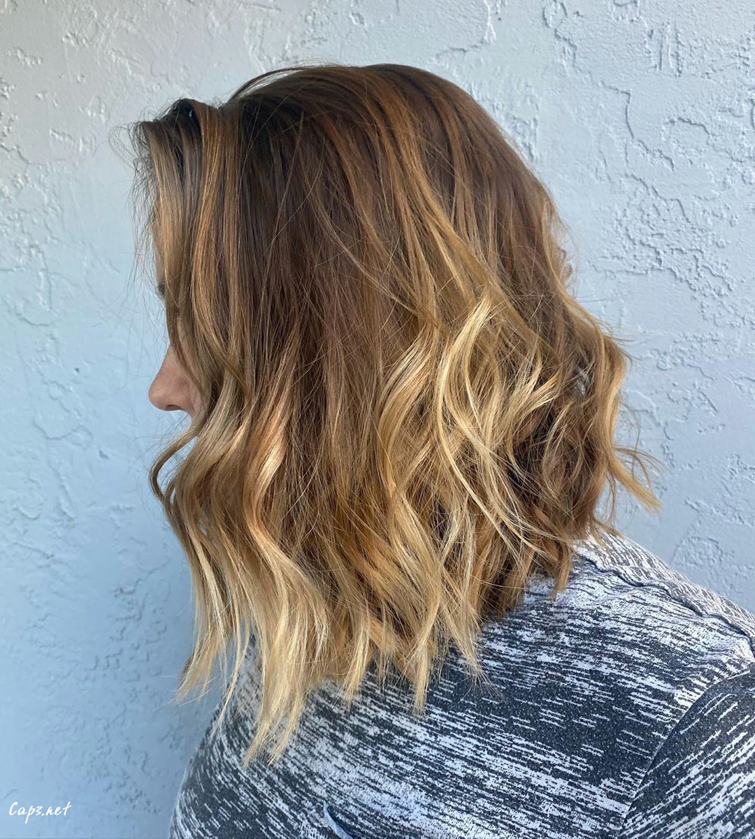 beautiful medium length wavy bob