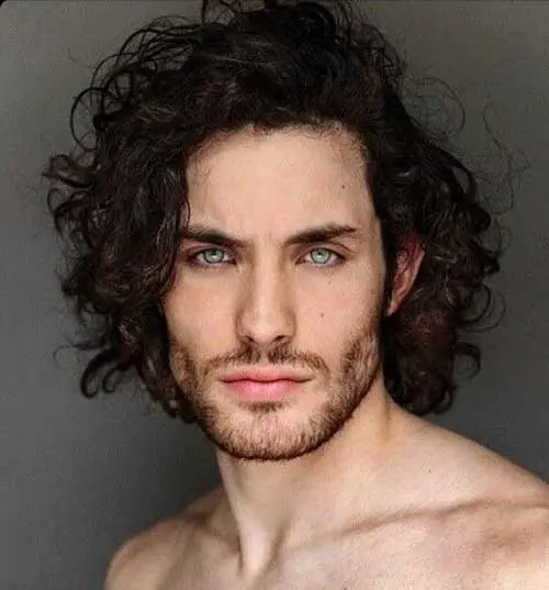 curly long hairstyle 4