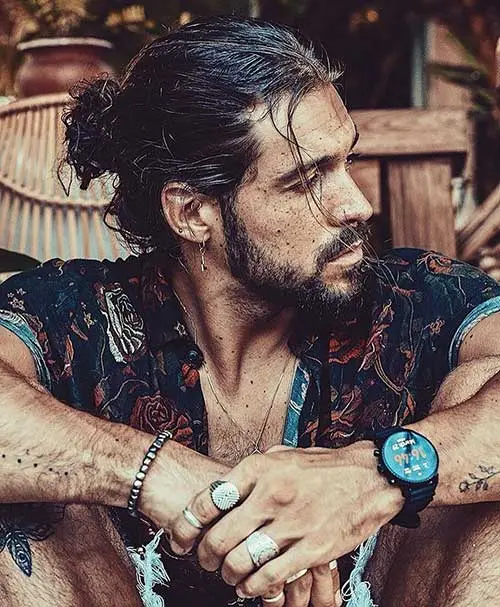 long men hairstyle man bun 2