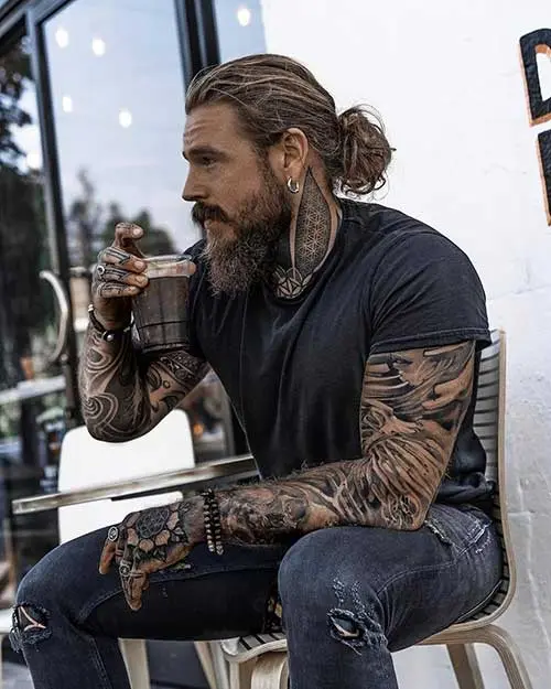 long men hairstyle man bun 5