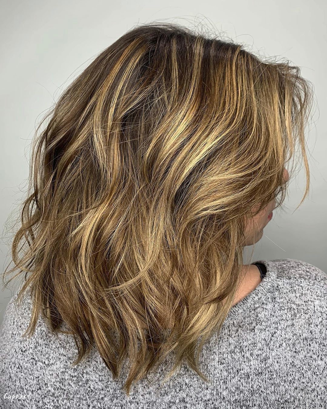 modern long wavy bob