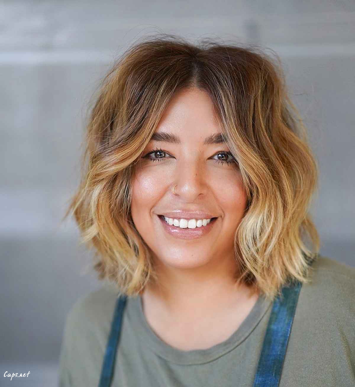 short bob haircut with beach waves
