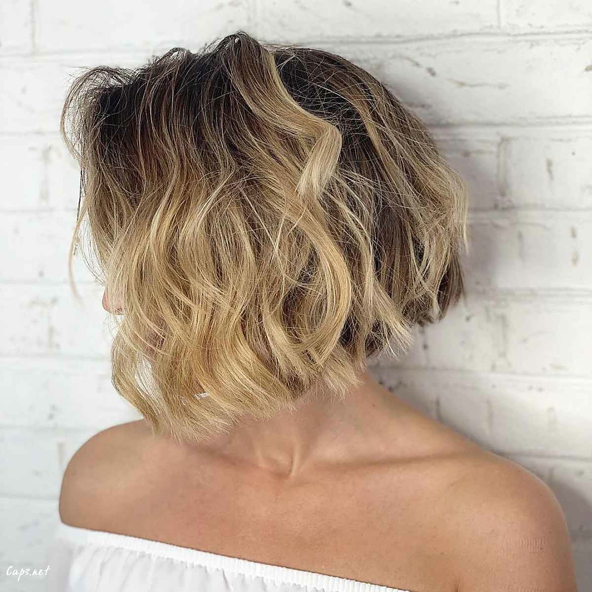 the razor cut for short wavy hair