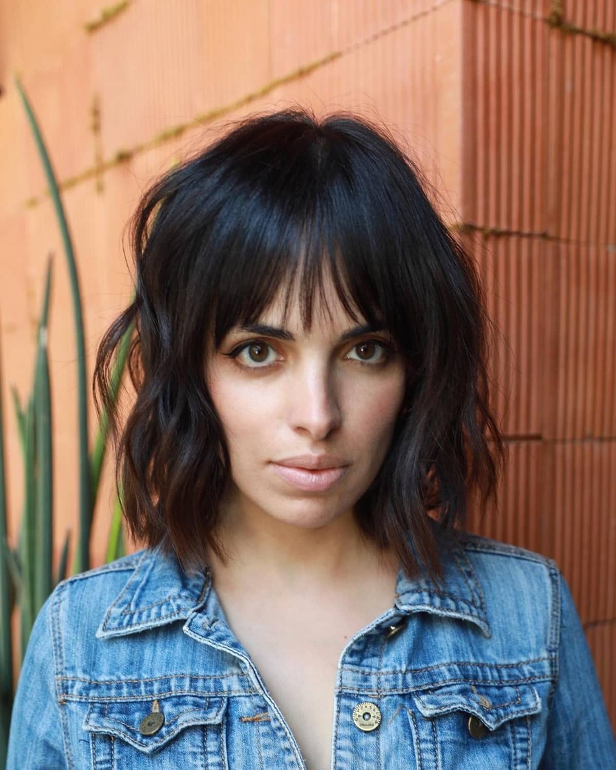 wavy bob with bangs