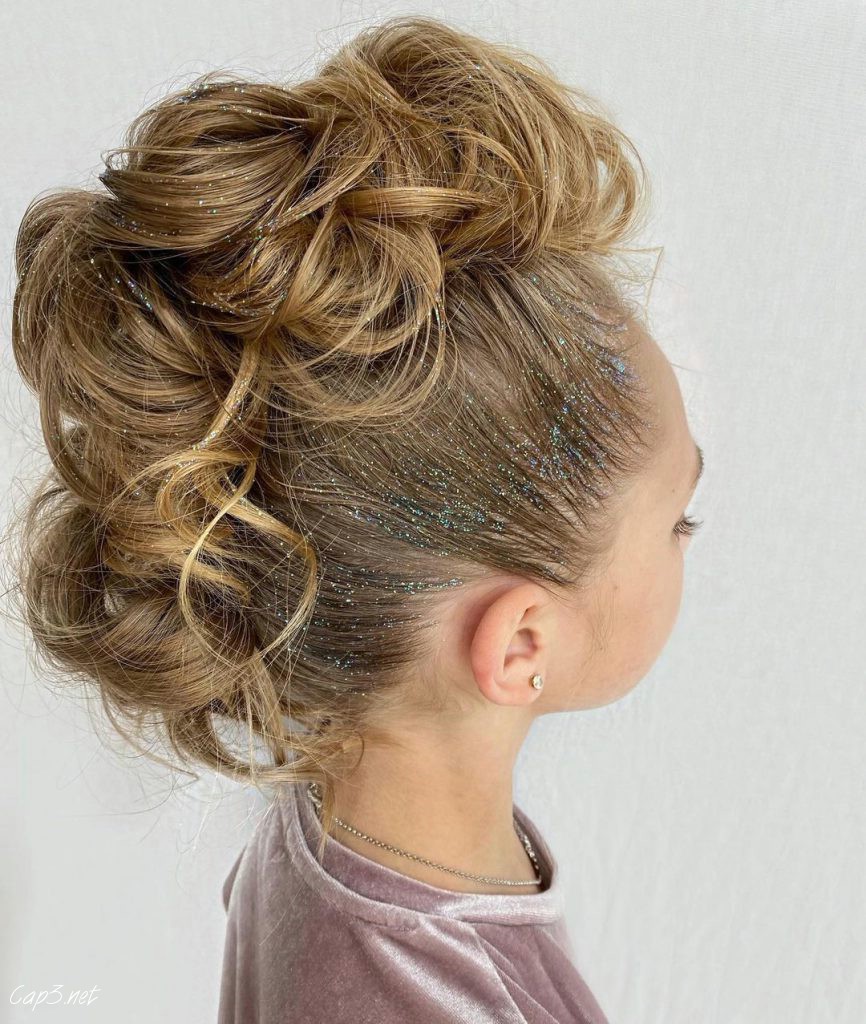 Glitter Look Hairstyle