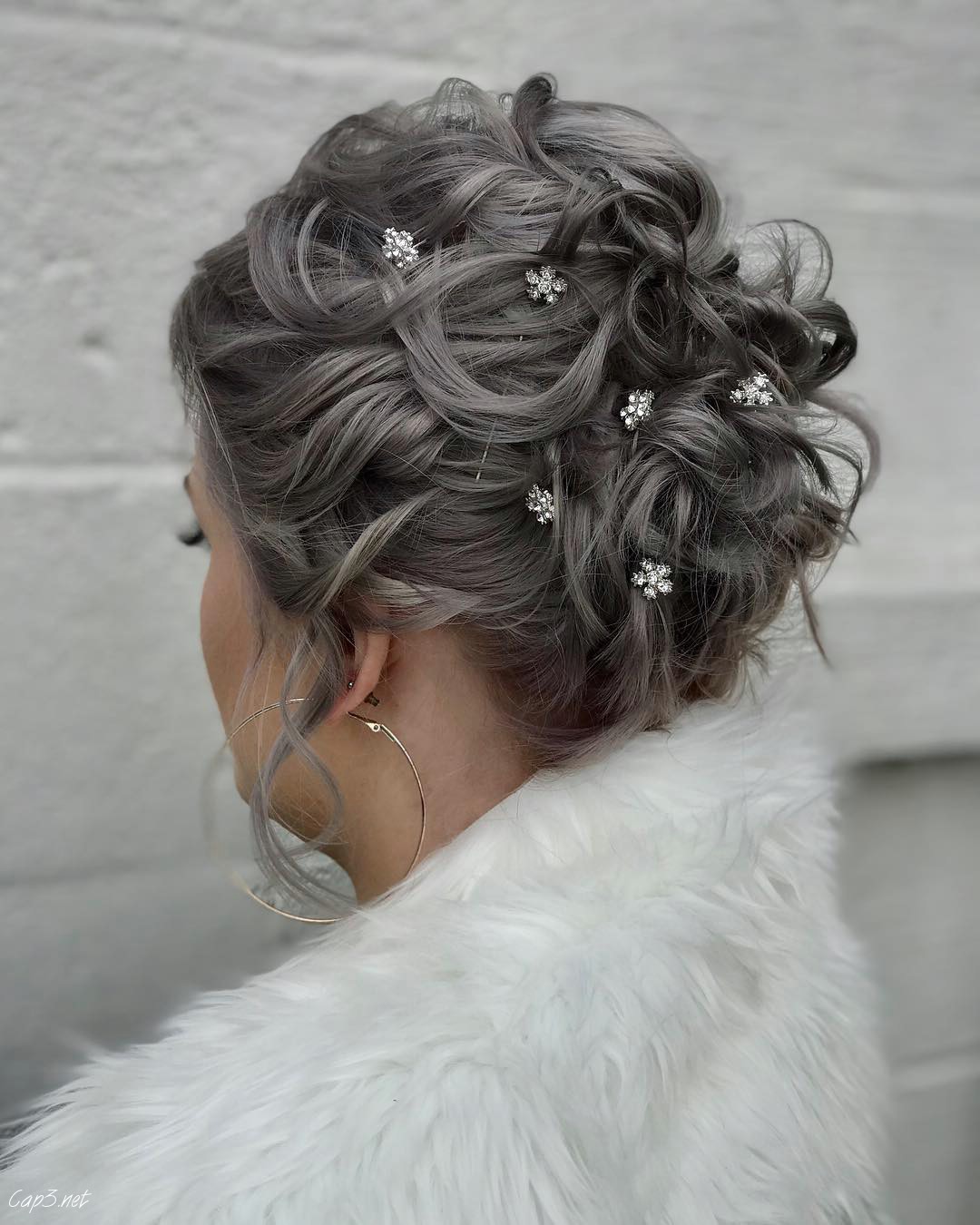 Pinned Curls 1