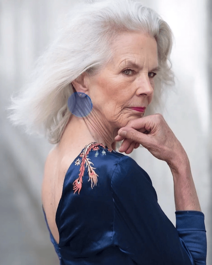 Snow White hairstyle for women over 60