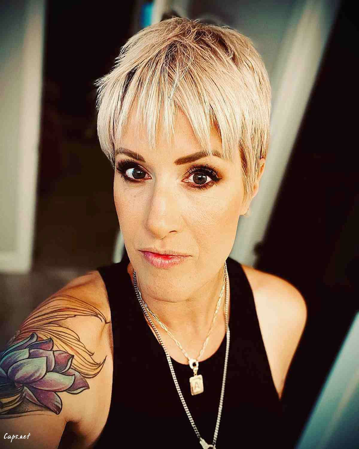 flattering pixie for straight hair