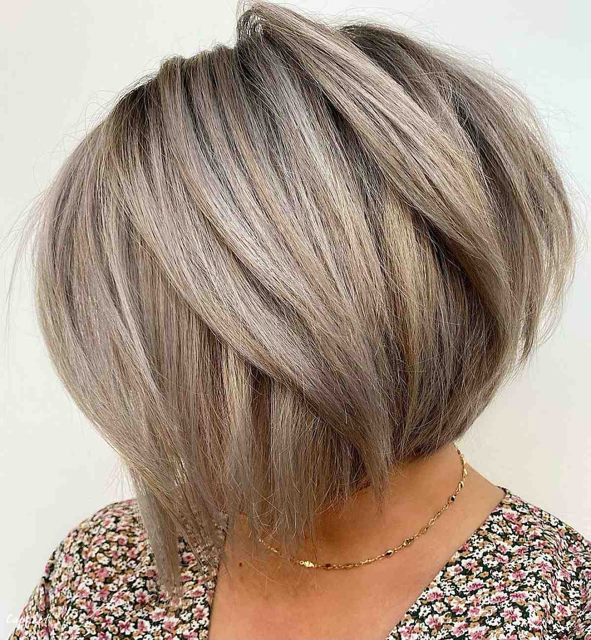 short layered graduated bob hairstyle for older ladies